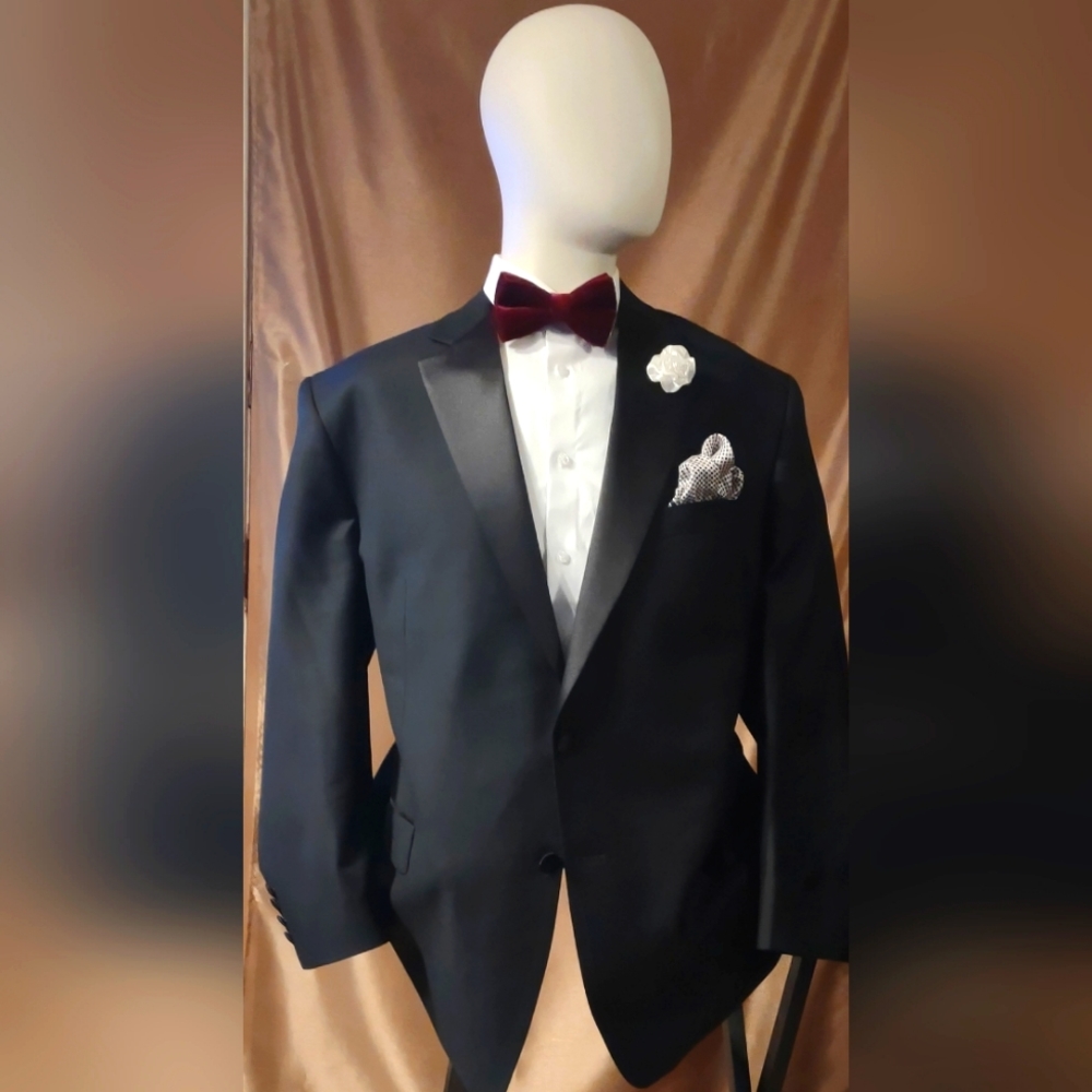 Calvin Klein mens black tuxedo dinner jacket 50 regular.